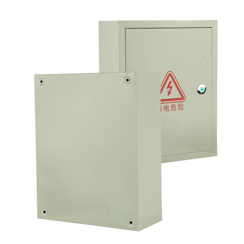 Caja eléctrica con ranura para etiqueta de identificación de circuito